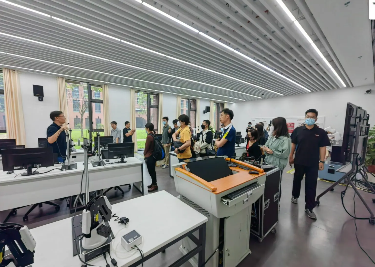 穗港澳中学科技教师科技课程培训